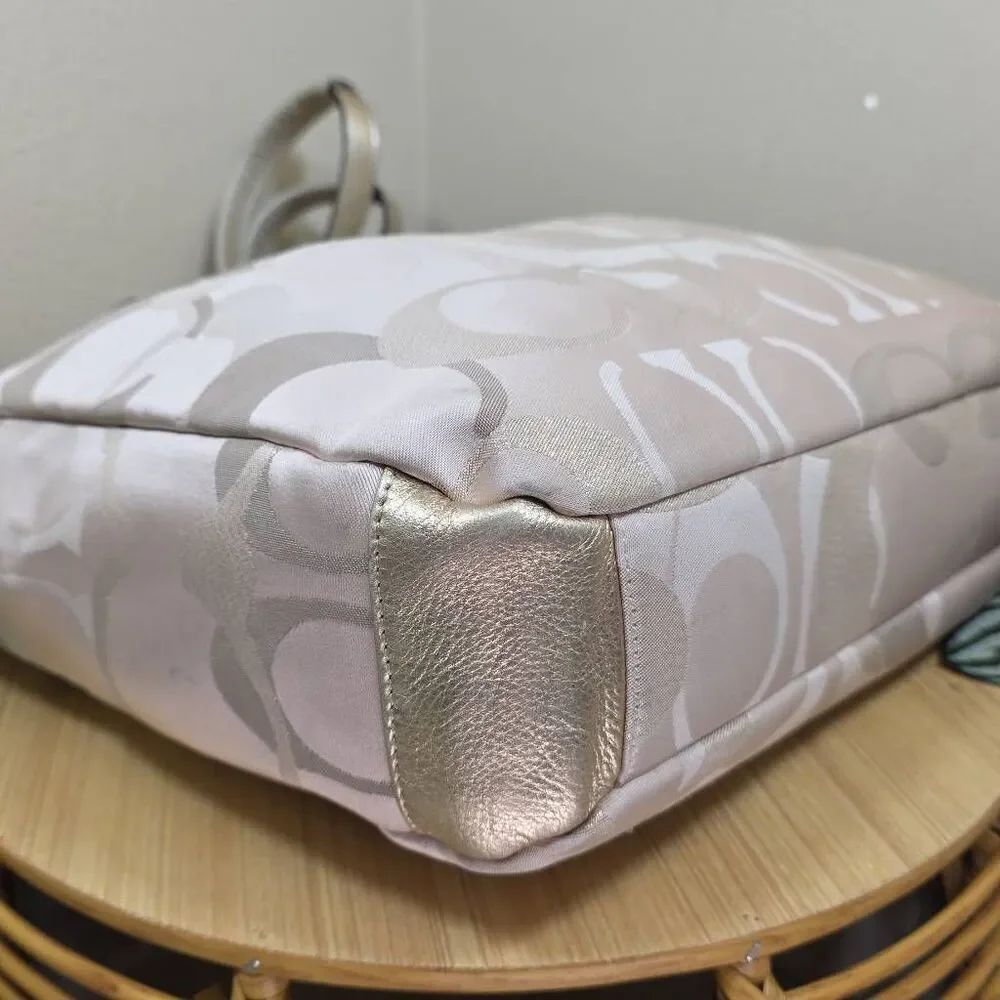 Coach Gallery Tote Optic Signature Sateen Gold Khaki F19675 Large Zip Shoulder B - Picture 11 of 16